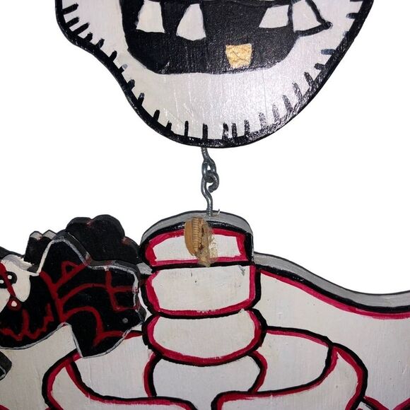 HALLOWEEN HANGING WOODEN PAINTED SKELETON WITH SPIDERS - Picture 13 of 16